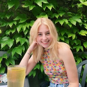 Meet your Posher, Grace